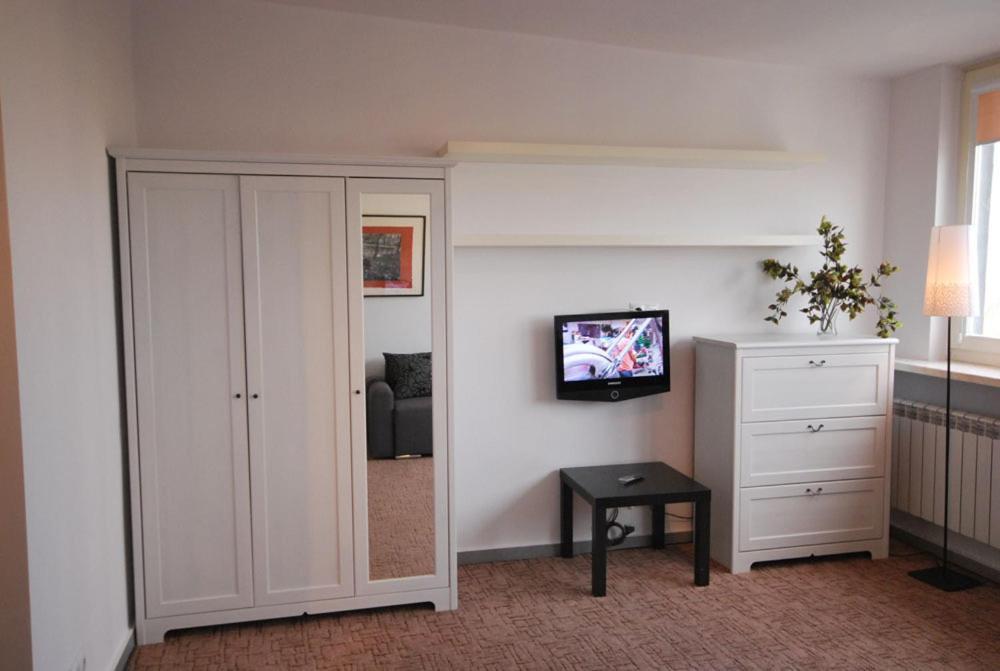 Apartment4You - Solidarnosci Warsawa Ruang foto