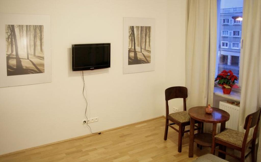 Apartment4You - Solidarnosci Warsawa Bagian luar foto